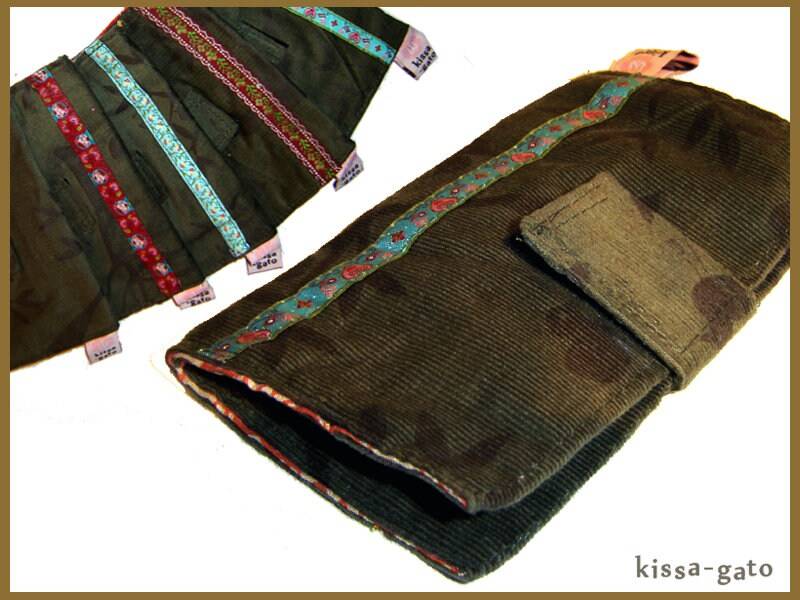 Tabaktasche Etui Tabak Täschchen Krimskrams Army Grün Baum Cord Kissagato von kissagato