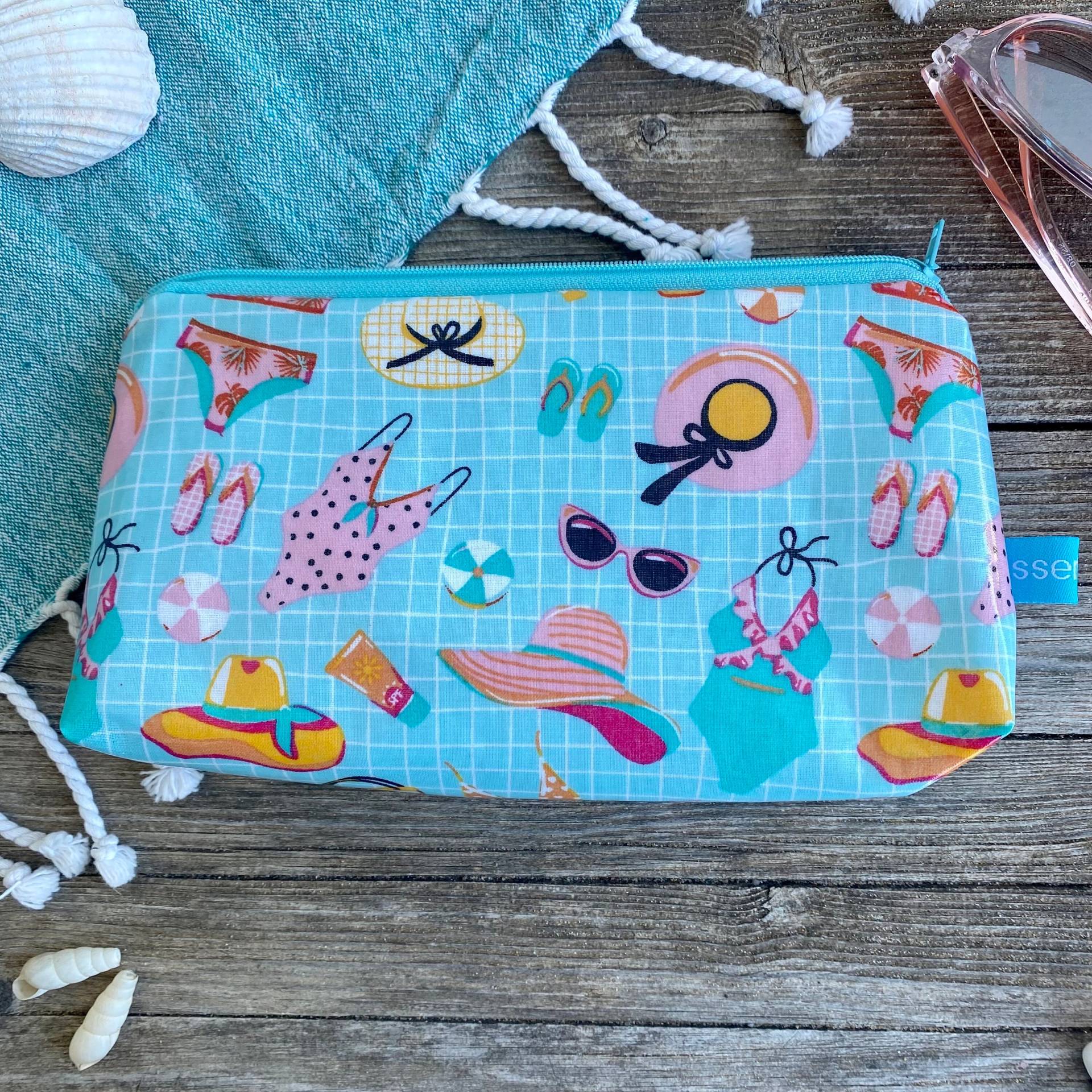 Tolles Wasserabweisendes Wetbag/ Kulturbeutel in Mittlerer Größe, Schwimmen, Bademode, Badekleidung, Geschenk Schwimmerin, Urlaub Tolles Wasserabweisendes Wetbag/ Kulturbeutel in Mittlerer Größe, Schwimmen, Bademode, Badekleidung, Geschenk Schwimmerin, Urlaub von kissenknick