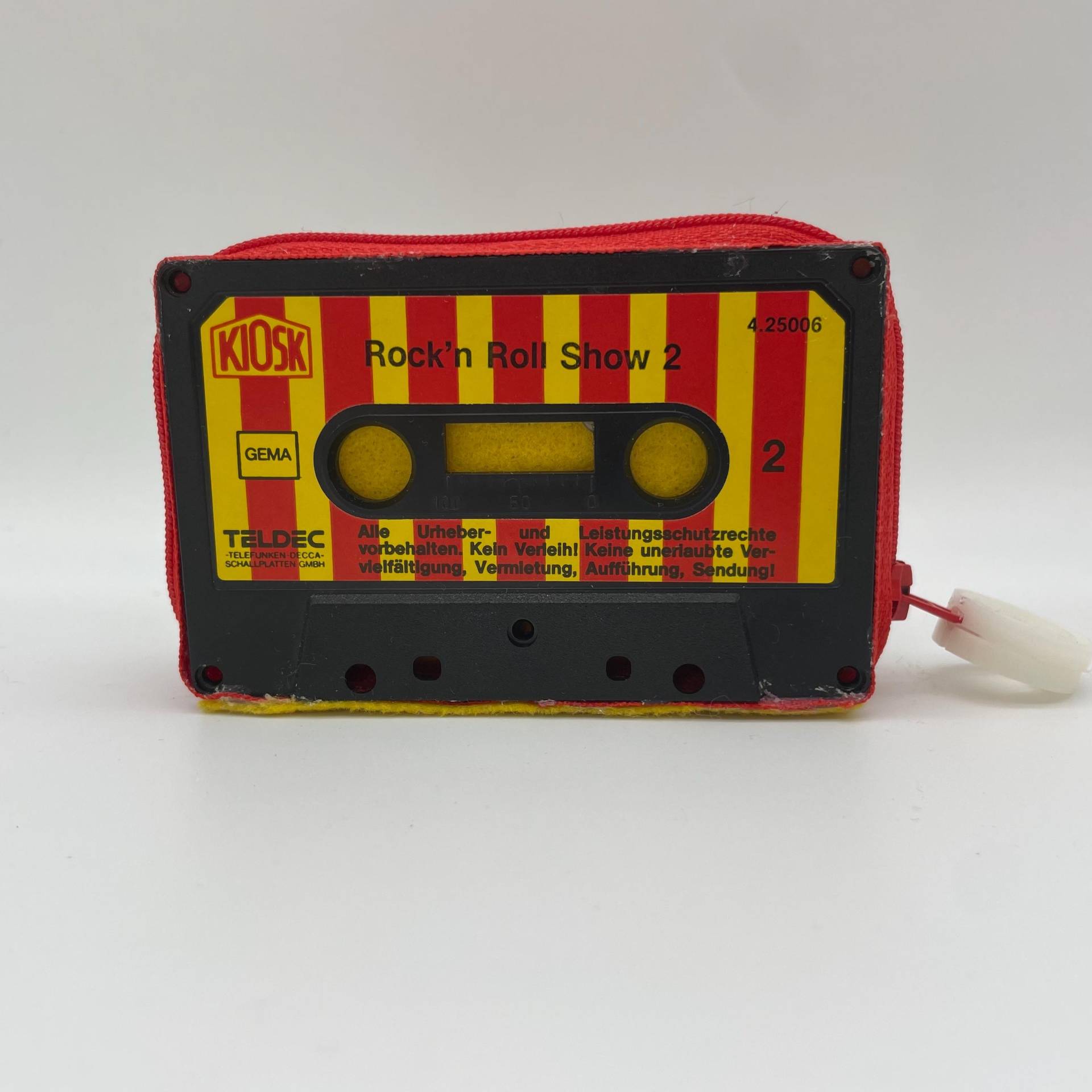 Upcycling Kassetten Portemonnaie von kissenknicker4berlin