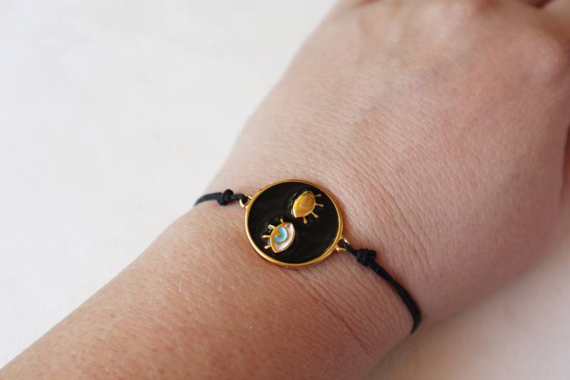 Armband Mit Zwinkernden Augen - Verstellbares Charm-Armband Niedlichem Anhänger von kissthatfrogeu