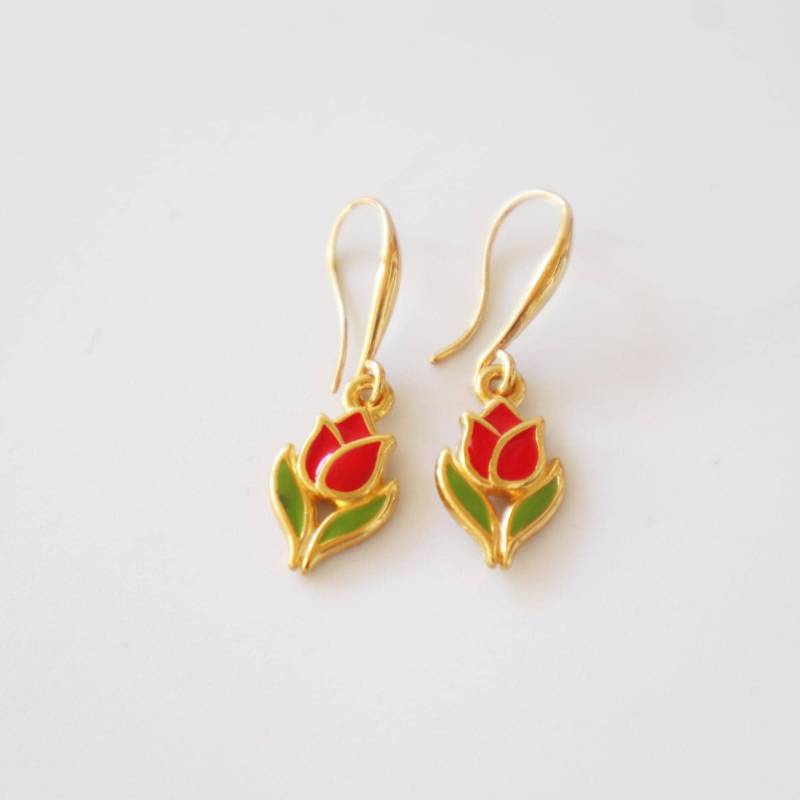 Bezaubernde Emaille-Tulpen-Ohrhänger-Handgefertigter Blumenschmuck - 24 Karat Vergoldeter von kissthatfrogeu