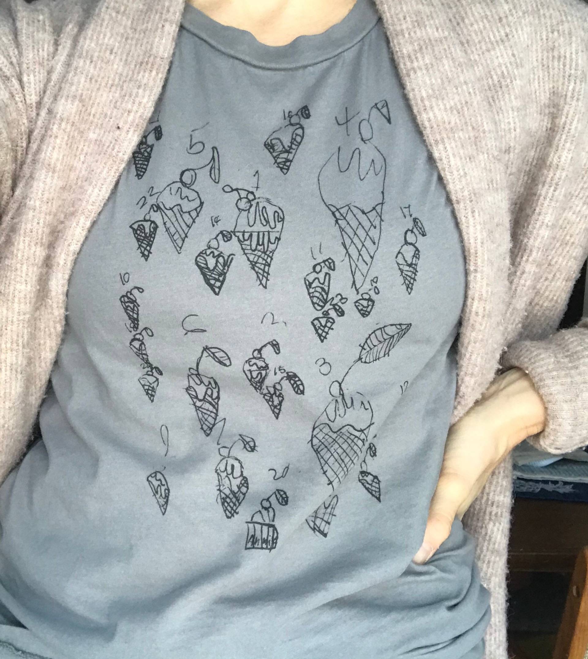 Benutzerdefinierte Kinderkunstwerk-T-Shirts Für Erwachsene Und Kindergrößen Benutzerdefinierte Kinderkunstwerk-T-Shirts Für Erwachsene Und Kindergrößen von kiteflyingsociety