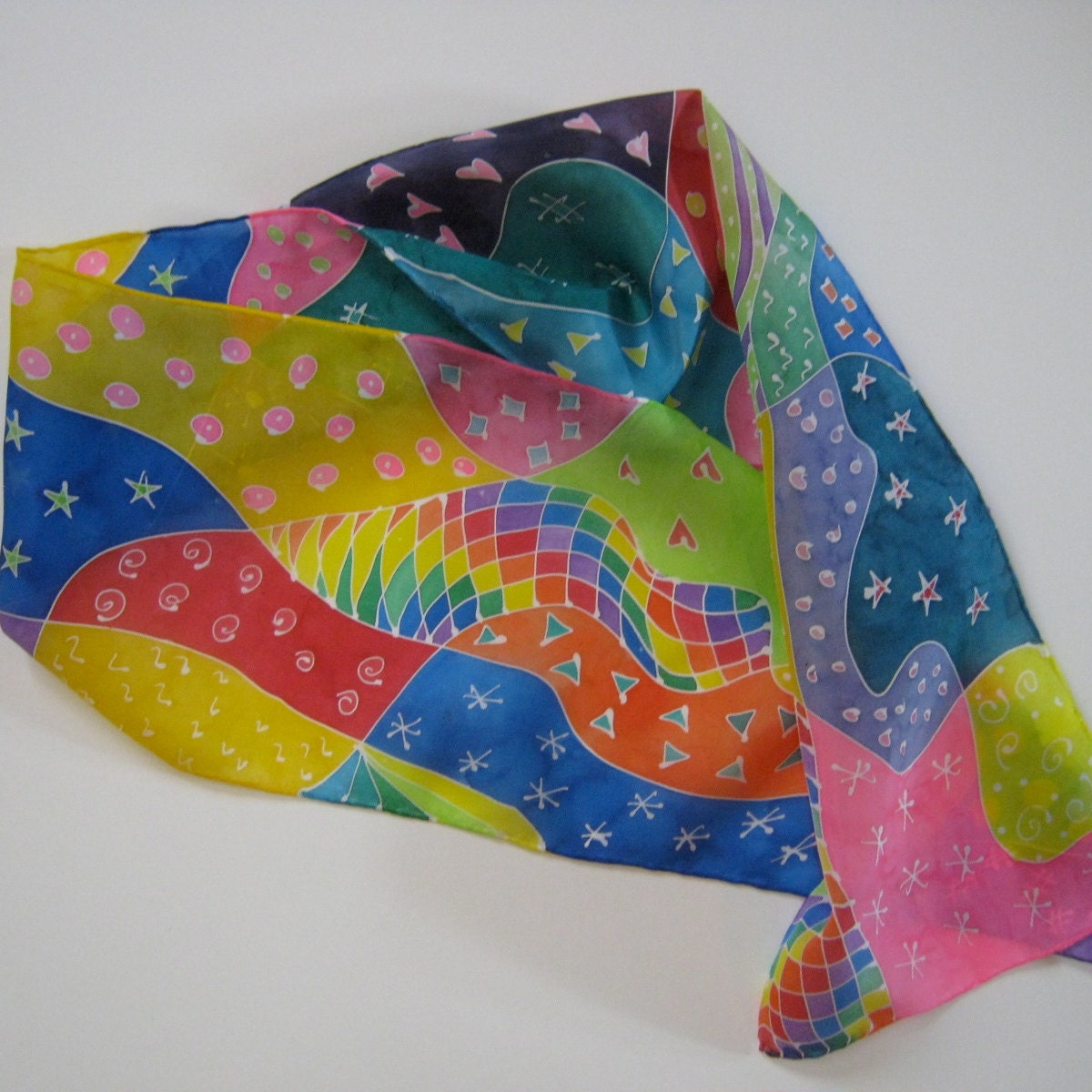 Regenbogen Doodle Seidenschal Weiß Umrisse Regenbogen Doodle Seidenschal Weiß Umrisse von kjmSILKS