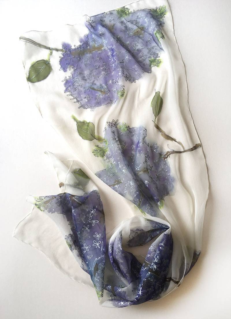 Handbemalter Chiffon Seidenschal Leichter Geblümter Schal von klaradar