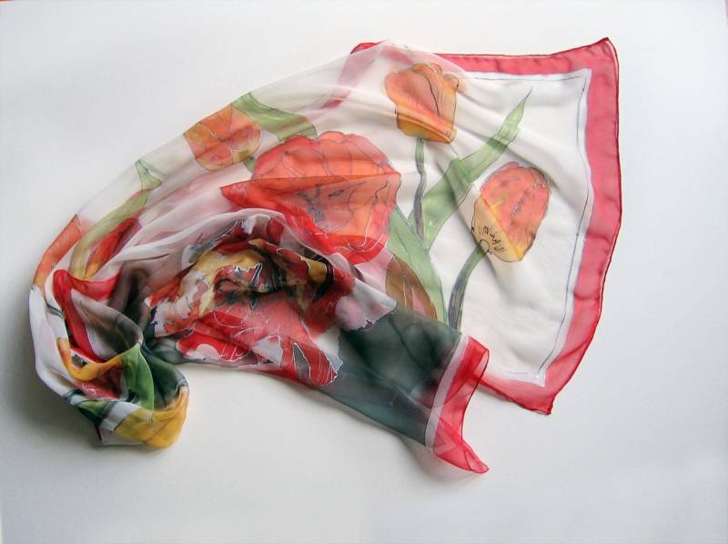 Tulpen Seidenschal Handbemalt. Blumiger in Rot Und Orange. Frühlingsmode Schal. Geblühte Geburtstagsgeschenk von klaradar