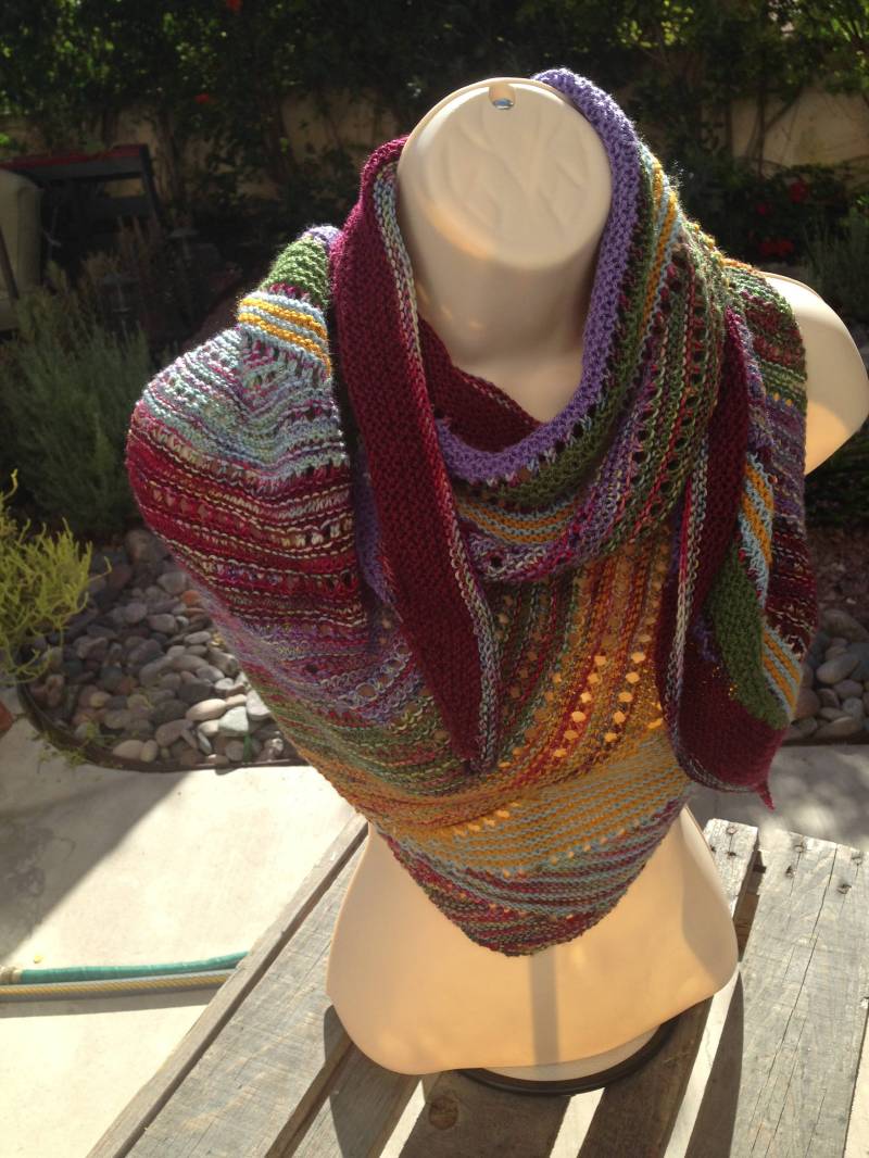 Verschiedene Farbe Eindeutig Meinen Weg "Hand Stricken Ein Unikat. Spektakuläre Farben in Weichem Garn. Keine Zwei Packungen Sind Immer Die Gleichen Verschiedene Farbe Eindeutig Meinen Weg "Hand Stricken Ein Unikat. Spektakuläre Farben in Weichem Garn. Keine Zwei Packungen Sind Immer Die Gleichen von klassicknitting