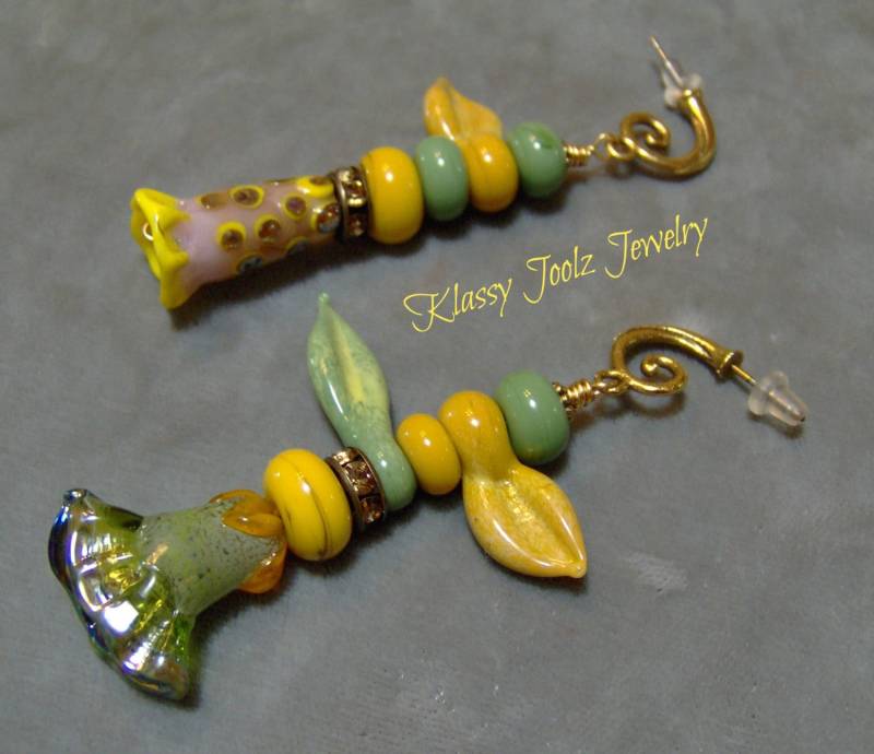 Lampwork Perlen Ohrringe-Bio Artisan Ohrringe-Blumen Ohrringe-Handgemachte Ohrringe-Gold Filled Ohrringe-Srajd-Handgemachte Lampwork Perlen Ohrringe-Bio Artisan Ohrringe-Blumen Ohrringe-Handgemachte Ohrringe-Gold Filled Ohrringe-Srajd-Handgemachte von klassyjoolz
