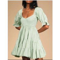 Damen Karierte Mini-Kleid mit Rüschensaum und halben Ärmeln Damen Karierte Mini-Kleid mit Rüschensaum und halben Ärmeln