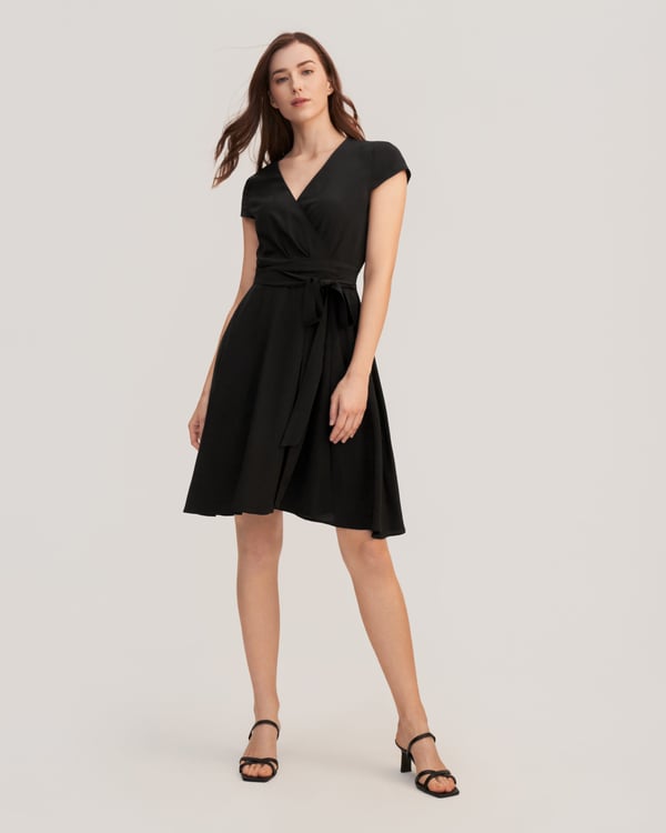 LILYSILK Damen Wickelkleid aus Crepe-Seide, Elegant & Knitterfrei, Schwarz Gr. 30