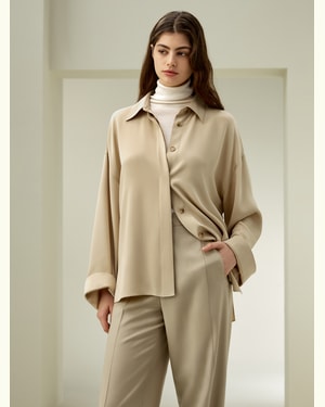 LILYSILK Frauen Seidenbluse Düne DE Spitzer Kragen Verdeckte Knopfleiste Offene Manschetten Abgerundeter Saum S