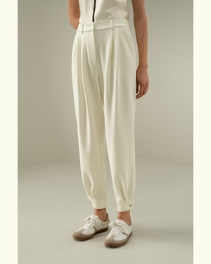 LILYSILK Jogginghose Für Frauen Papyrusweiß DE Konisch Zulaufender Knöchelbereich Mit Verstellbaren Knopfverschlüssen 42 LILYSILK Jogginghose Für Frauen Papyrusweiß DE Konisch Zulaufender Knöchelbereich Mit Verstellbaren Knopfverschlüssen 42