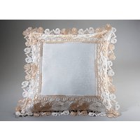 Tischdecke mit Einfassungen in Spitzen-Optik, Creme, Grösse 404 (Kissenbezug, 40x 40 cm)