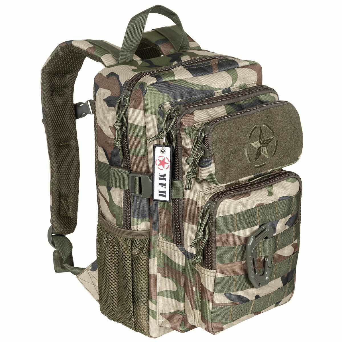 US Rucksack, Assault, Youngster", woodland - 23 x 37 x 22 cm" von MFH