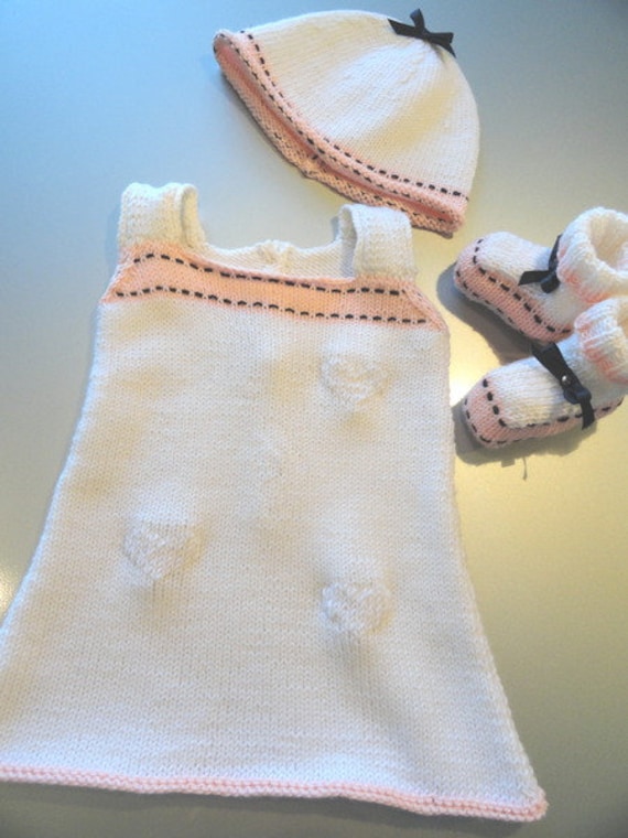 Sommerstrickkleidchen Mit Schuhen Und Mütze von kleinersonnenstrahl