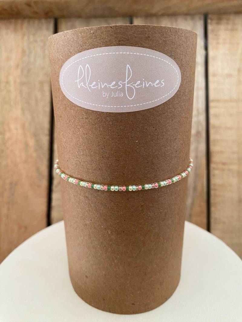 Filigranes Fußkettchen Fußband Fußkette Fußschmuck Perlen Bunt Metallic Gold Zart Fein Schlicht Minimalistisch Sommer Geschenk von kleinesfeinesBayern