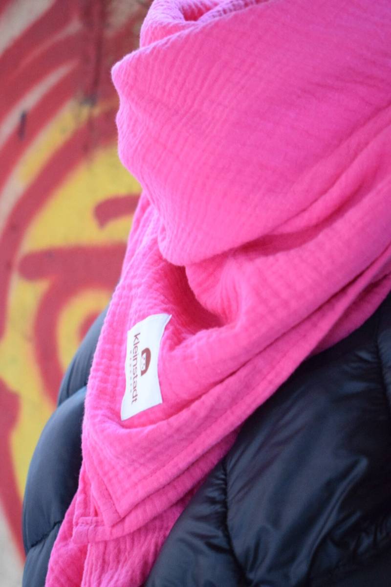 Musselinschal Damen Pink | Crinkle-Look Handmade Schal Aus Bio Musselin - Dein Neuer Alltagsheld von kleinstadtmadchen