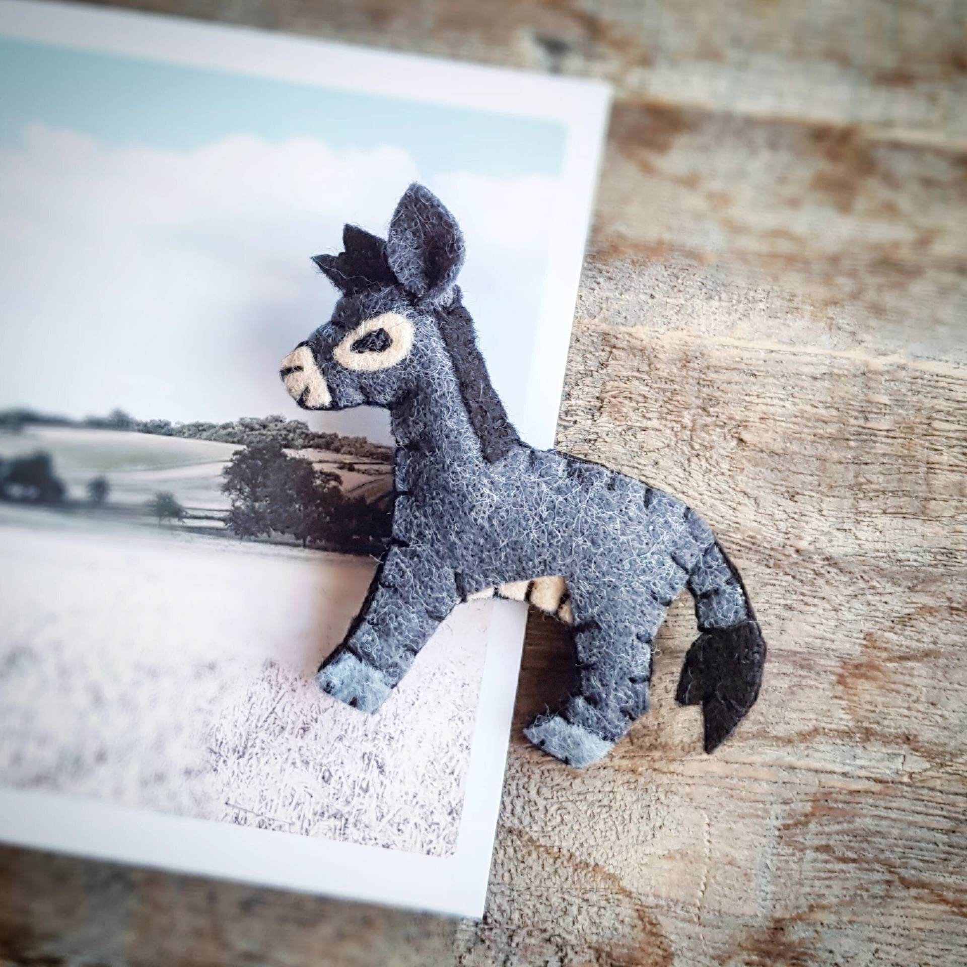 Esel Brosche, Glücksbringer, Geschenk, Kleinigkeit, Advent, Weihnachten, Grußkarte, Lustig, Cool, Süß, Tiere, Muli, Mexiko, Bauernhof, Zoo von kleinstleben