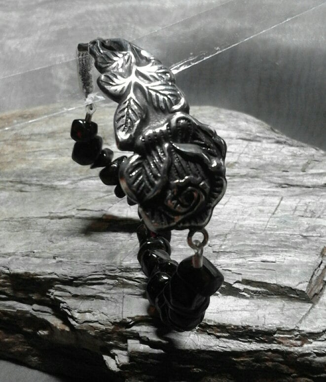 Besteckschmuck Armband Hildesheimerrose Granat Besteckschmuck Armband Hildesheimerrose Granat von klunkerschmiede