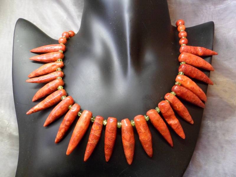 Schaumkoralle Peridot Kette Mit 925/ - Vergoldet Schaumkoralle Peridot Kette Mit 925/ - Vergoldet von klunkerschmiede