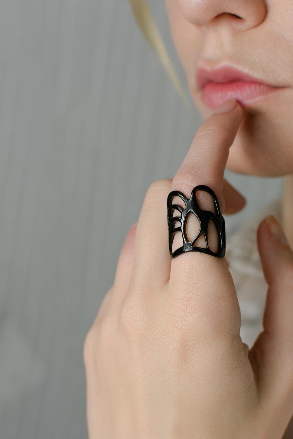 Handgefertigte Breite Silberring | Langer Ring Ringformen "Formationen" Handgefertigte Breite Silberring | Langer Ring Ringformen "Formationen" von kmhandmadejewels