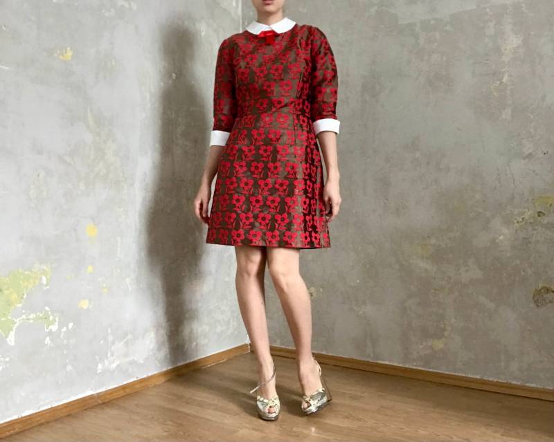 Deadstock 60S Style Mod Blumiges Minikleid Mit Kragen von knightvntg