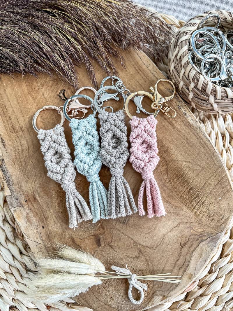 Makramee Mini Schlüsselanhänger von knoetchenliebe