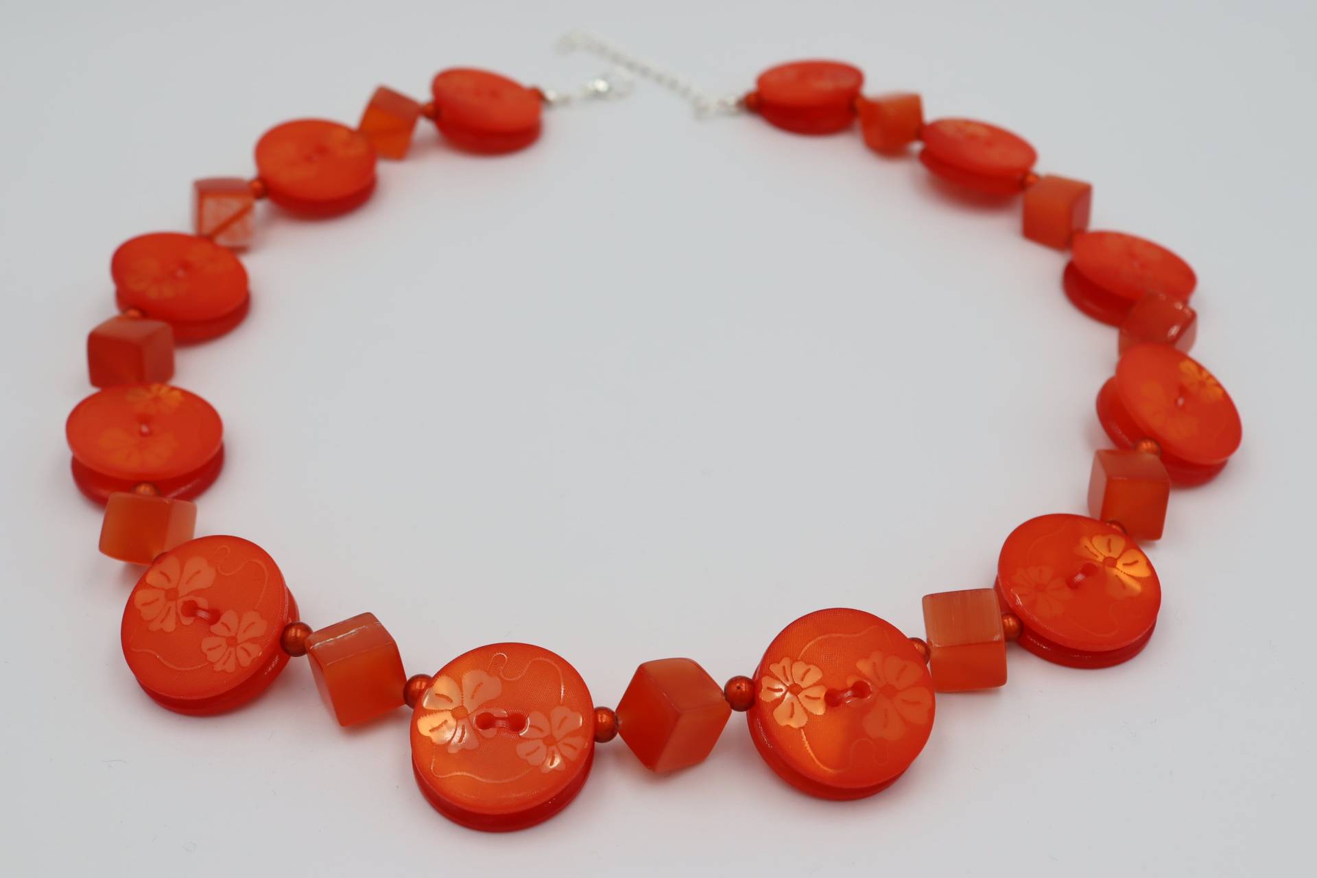 Kette, Knopfkette, Kette Mit Perlen Und Knöpfen, Knöpfe, Statementkette, Orange Geschenk Für Die Freundin, Muttertag, Geburtstag von knopfwerkstatt