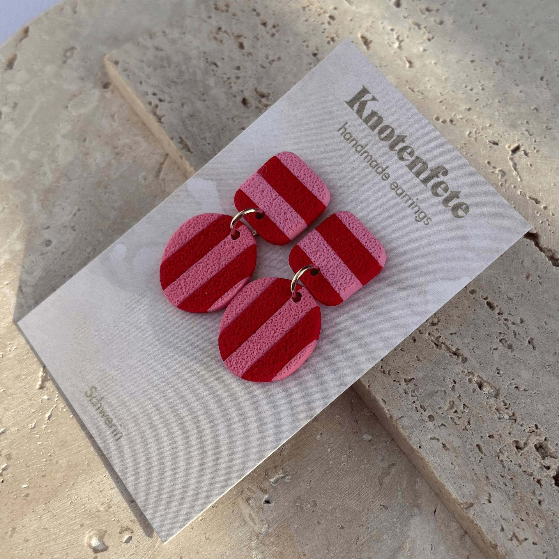 Handgemachte Ohrringe Aus Polymer Clay Rot/Rosa Handgemachte Ohrringe Aus Polymer Clay Rot/Rosa von knotenfete