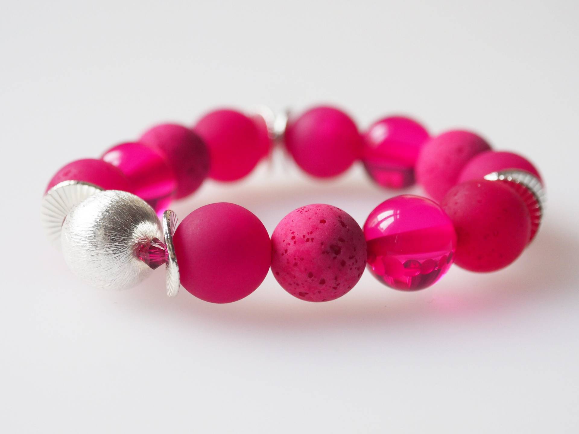 Polarisarmband Pink Silber Flexibles Armband Mit Polarisperlen Und Preciosa® Kristallen Flexibel Rot Grün Blau Lila Grau Statementarmband von koenigsblau
