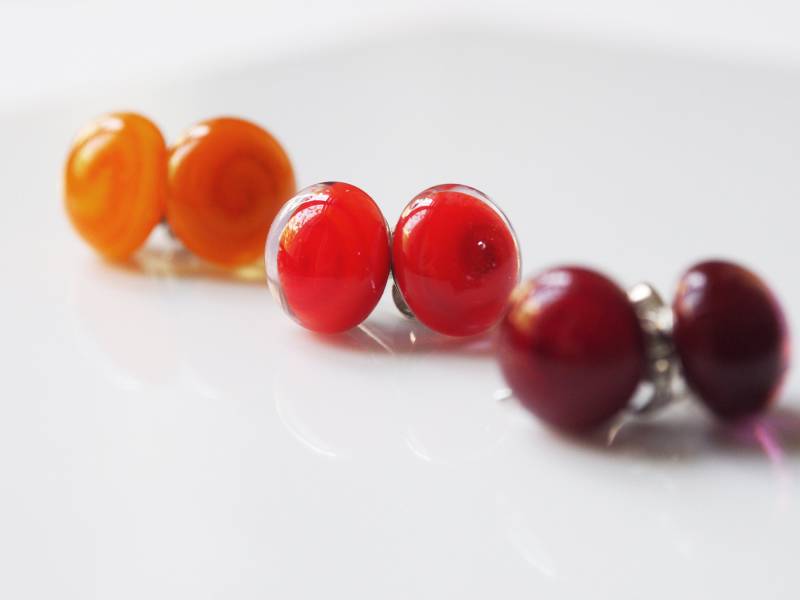 Murano Ohrstecker Ohrringe Dunkelrot Orange Rot 925Er Silber Mit Handgefertigten Glasperlen Aus Muranoglas Glasperlenohrringe Murano Ohrstecker Ohrringe Dunkelrot Orange Rot 925Er Silber Mit Handgefertigten Glasperlen Aus Muranoglas Glasperlenohrringe von koenigsblau