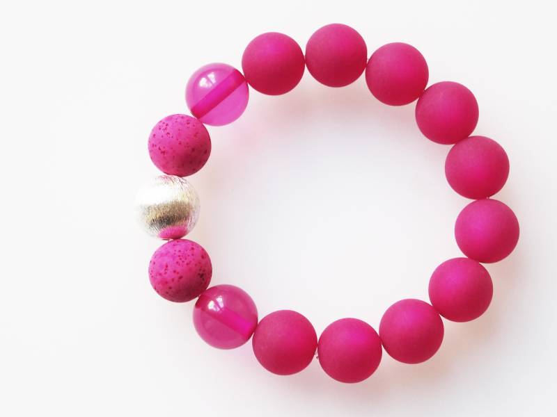 Polarisarmband Pink Silber Armband Flexibel Mit Großen Polarisperlen Handmade Trendfarbe von koenigsblau