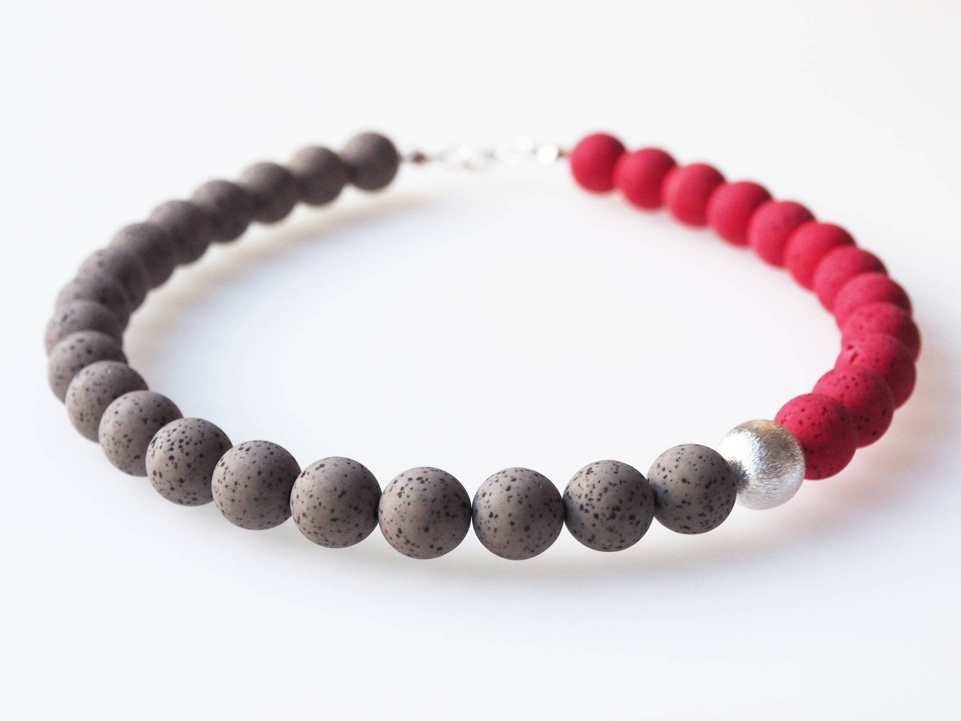 Polariskette Grau Rot Kette Mit Polarisperlen Im Lava Look Polarisperlenkette Halskette Collier Handmade Polariskette Grau Rot Kette Mit Polarisperlen Im Lava Look Polarisperlenkette Halskette Collier Handmade von koenigsblau