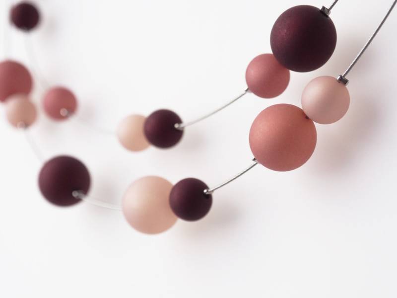 Polariskette Pflaume Altrosa Weinrot Kette Statementkette Mit Polarisperlen von koenigsblau