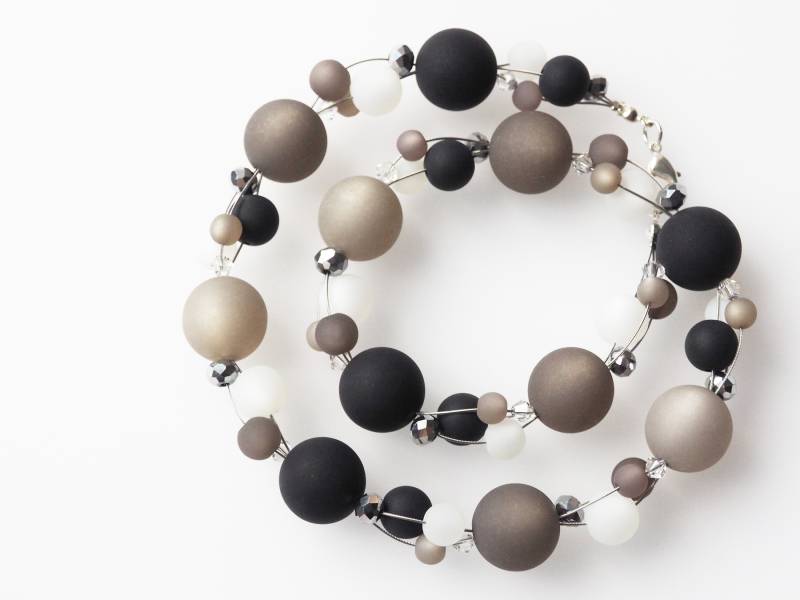 Elegante Polariskette Schwarz Weiß Grau Handmade - Tolles Geschenk Zum Hochzeitstag von koenigsblau