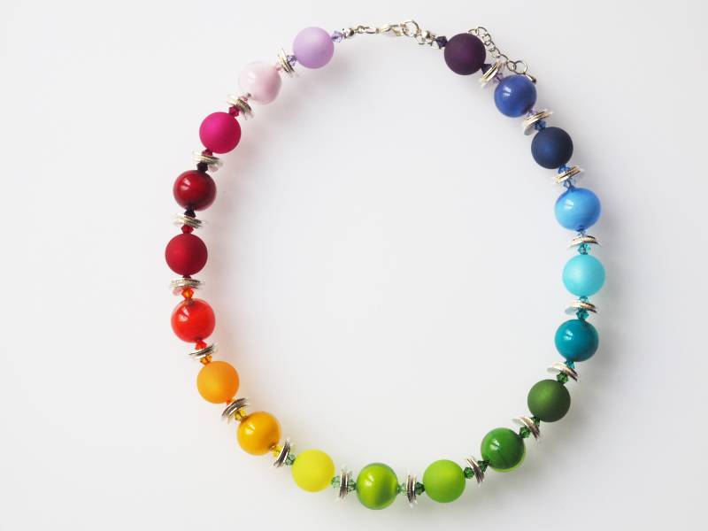 Tolle Muranokette in Regenbogenfarben - Auffällige Polariskette Mit Glasperlen, Handgefertigte Kette Bunten Farben Als Geschenk von koenigsblau