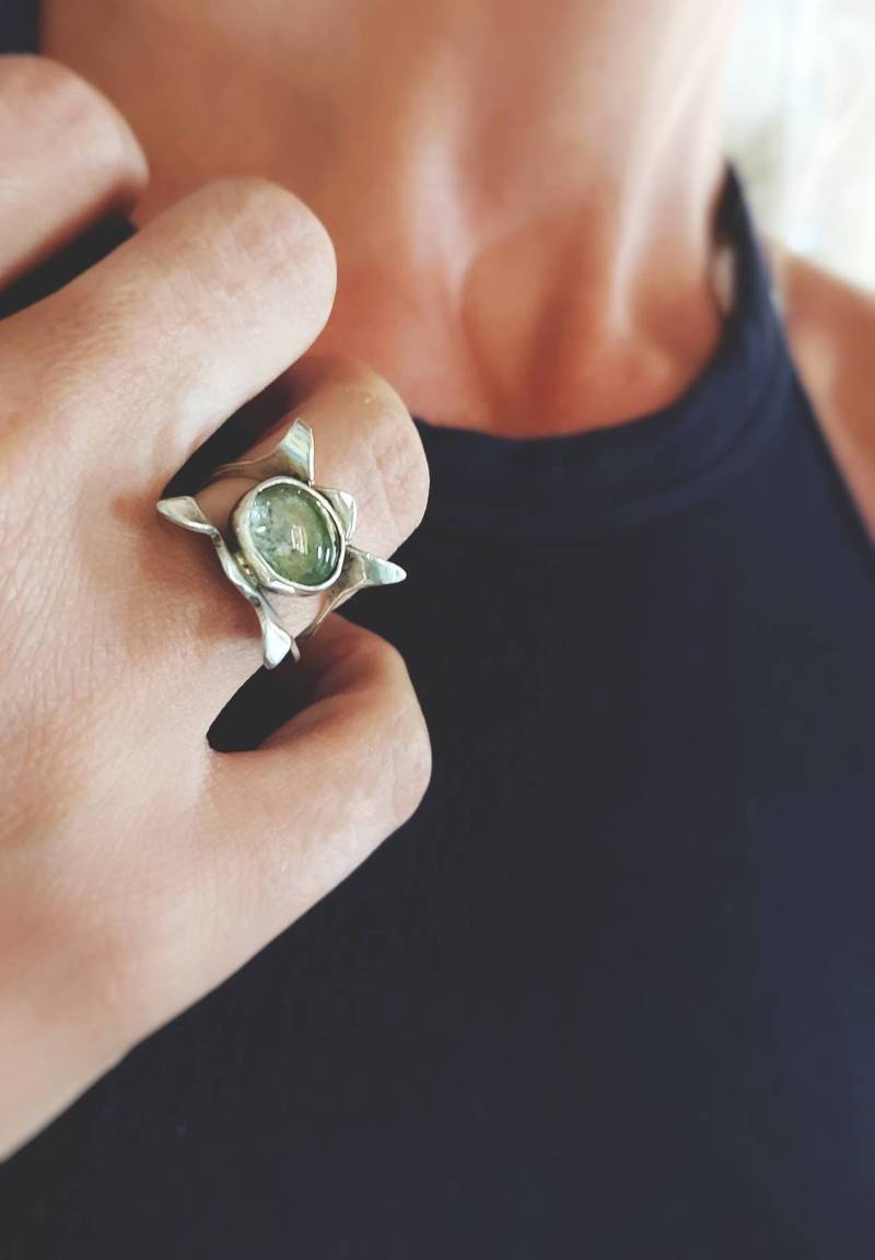 Handgemachter Sterling Silber Ring Mit Turmalin - Größe 5 von kolimpri11