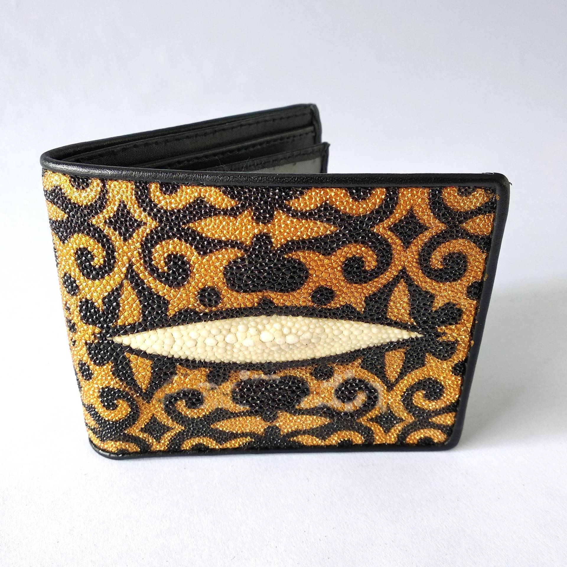 Neue Echtleder Rochenleder Geldbörse Mit Dayak Batik Motiv Handmade Geschenk Neujahr Weihnachten von komo1957