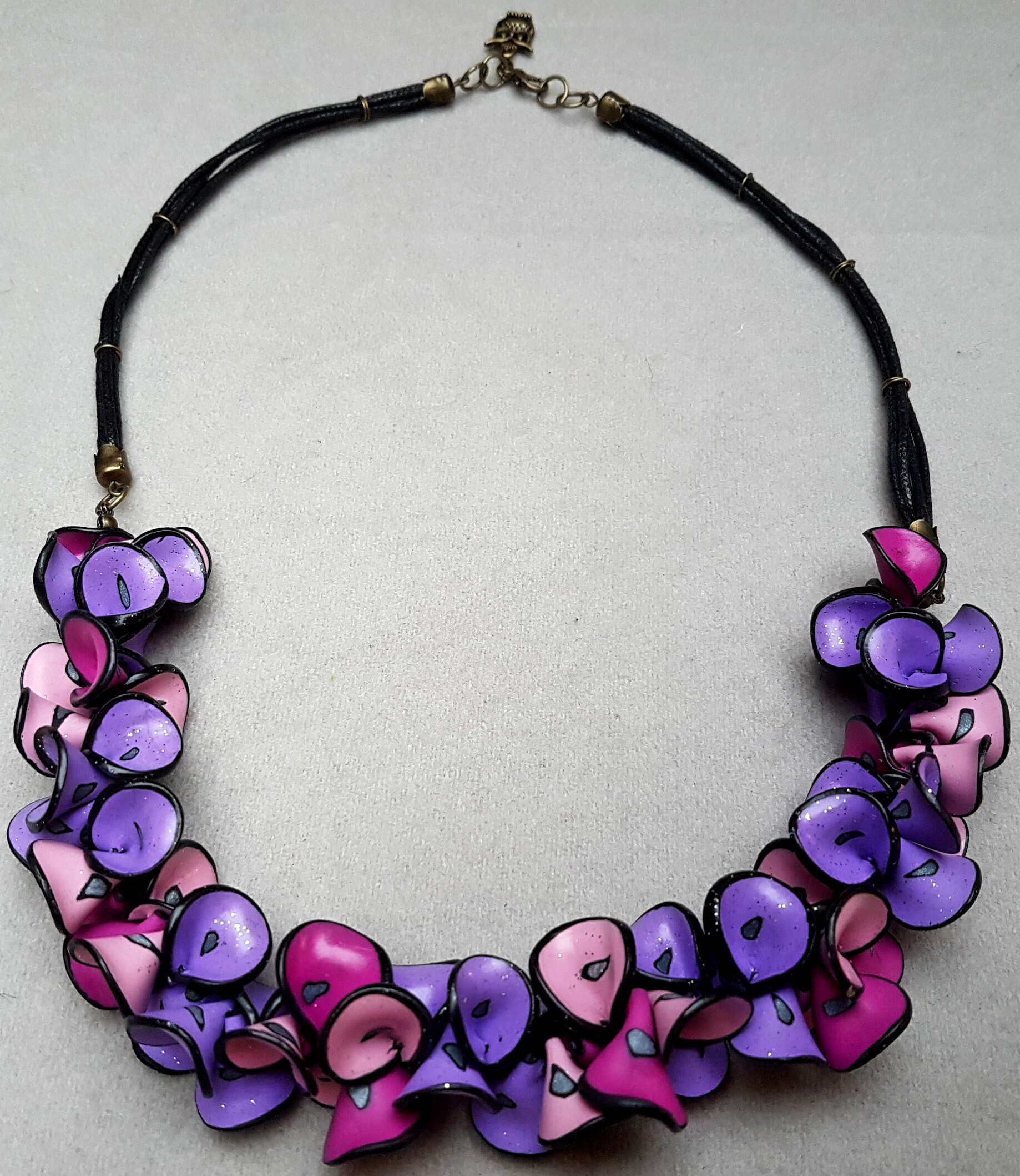 statement Halskette Lila Orchidee - Polymer Clay Leichte Blatt Blütenblatt Geschenk Für Sie Orchidee statement Halskette Lila Orchidee - Polymer Clay Leichte Blatt Blütenblatt Geschenk Für Sie Orchidee von korutarinat