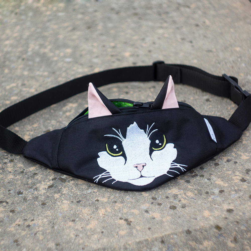 Gestickte Hüfttasche Cat Gestickte Hüfttasche Cat von kotzwasem