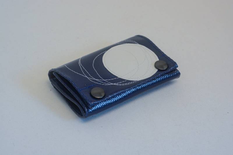 Geldbeutel Aus Lkw-Plane in Hosentaschen-Größe Mit Druckknöpfen von krambeutel