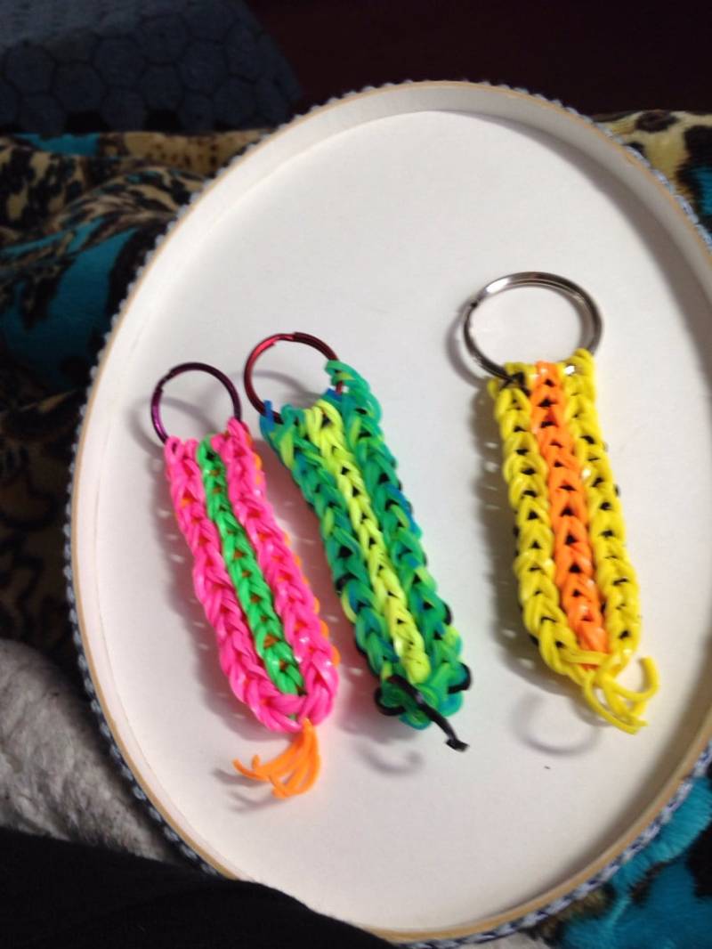 2 Dreier Schlüsselanhänger 2 Dreier Schlüsselanhänger von krazycrochet