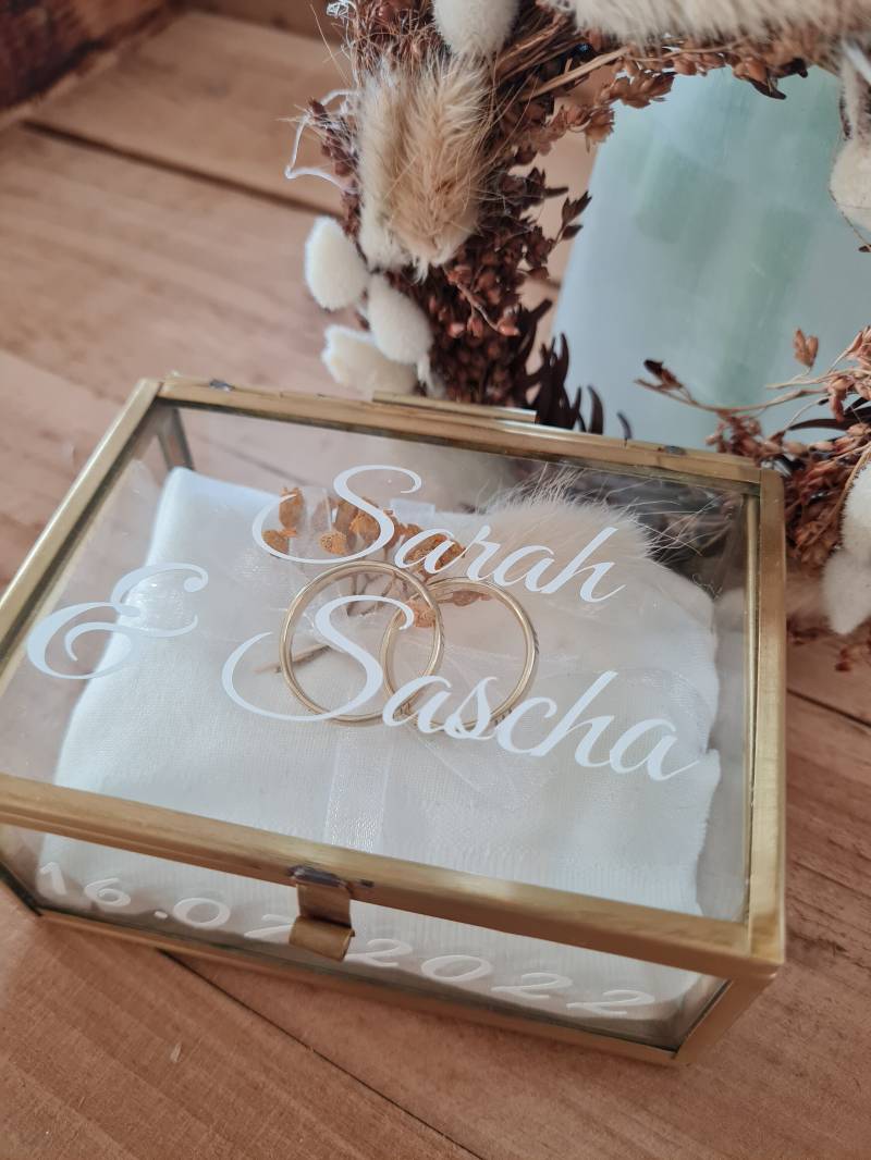 Ringkästchen Personalisiert|Ringkästchen Hochzeit|Ringbox Hochzeit|Schmuckkästchen Glas|Ringbox Gold|Vintage|Kästchen Hochzeitsringe Ringkästchen Personalisiert|Ringkästchen Hochzeit|Ringbox Hochzeit|Schmuckkästchen Glas|Ringbox Gold|Vintage|Kästchen Hochzeitsringe von kreativbystickdesign