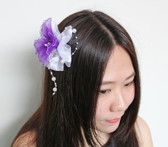 Valentinstag Lila Blume Haar-Accessoires - Brosche, Fascinator, Nylon, Haarspange Valentinstag Lila Blume Haar-Accessoires - Brosche, Fascinator, Nylon, Haarspange von kreativeblossom