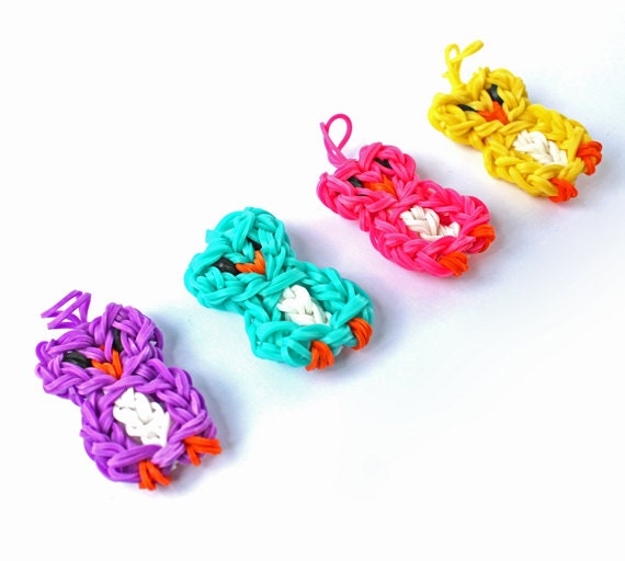 Valentinstag Loom Band Eule Charm - Zipper Pull, Charme, Gummiband, Zubehör, Regenbogen Gastgeschenke von kreativeblossom