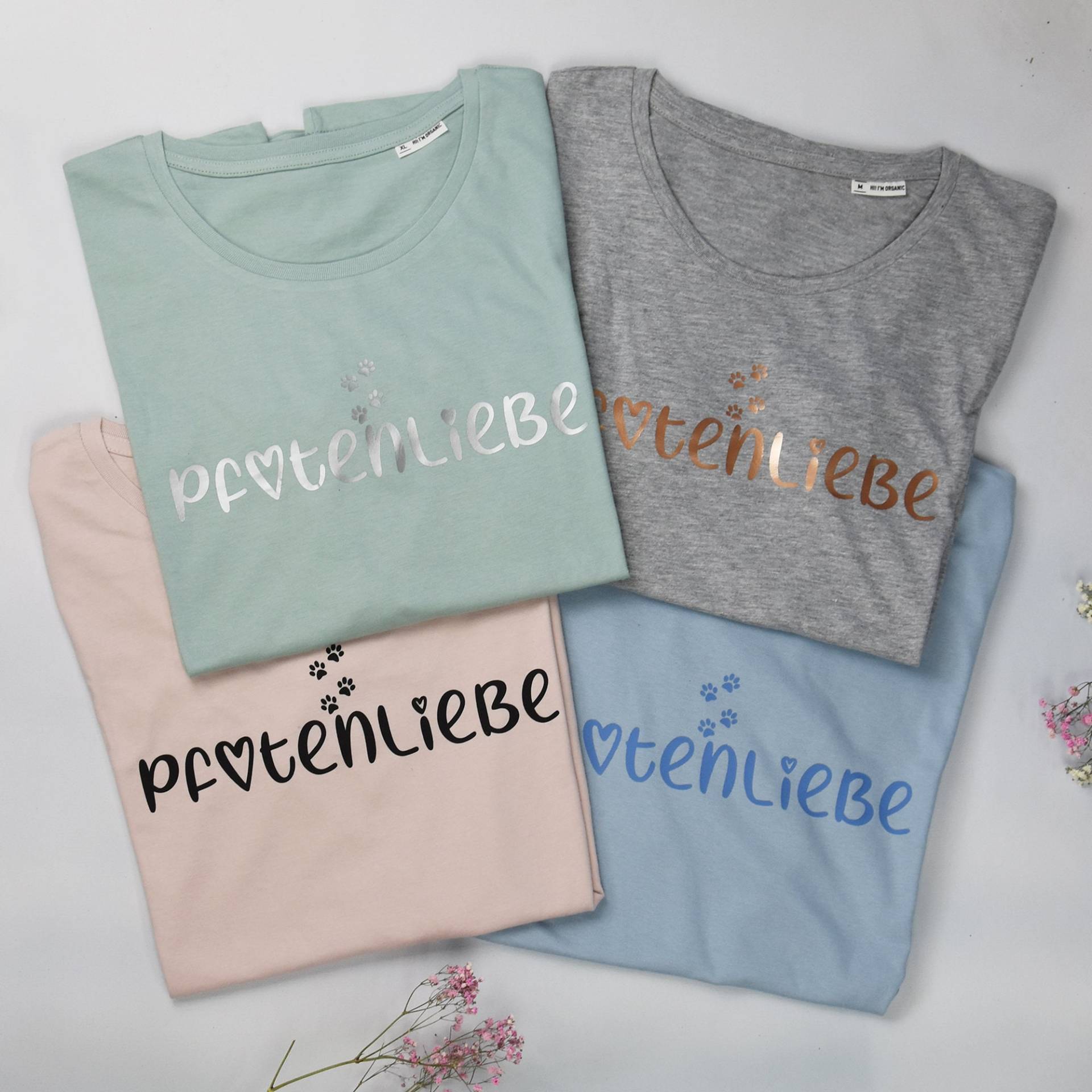 Pfotenliebe® T-Shirt Mit Tatzen | Für Hunde - Und Katzenliebhaber, Hundemenschen, Katzenmamas, Dogmom Oder Catmom von kreativundschoende