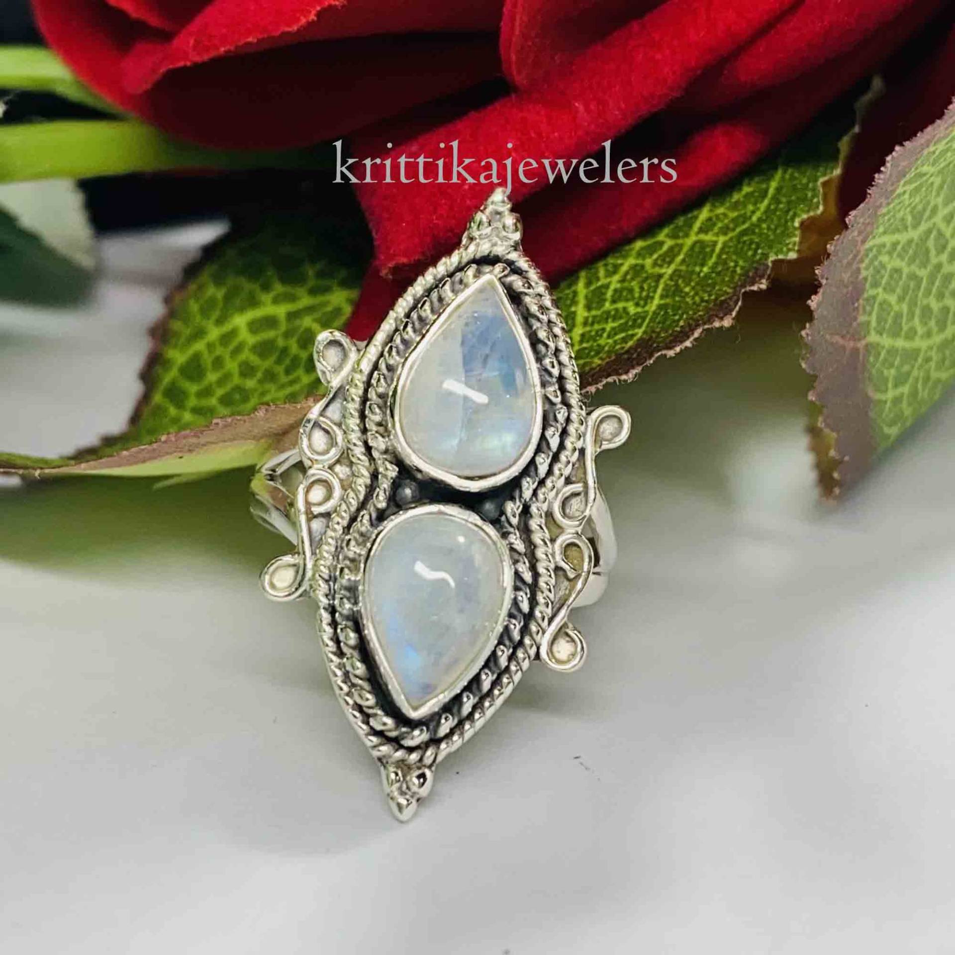 Mondstein Ring, 925 Sterling Silber, Statement Naturstein Handgemachter Boho Frauen Silber Geschenk Für Sie von krittikajewelers