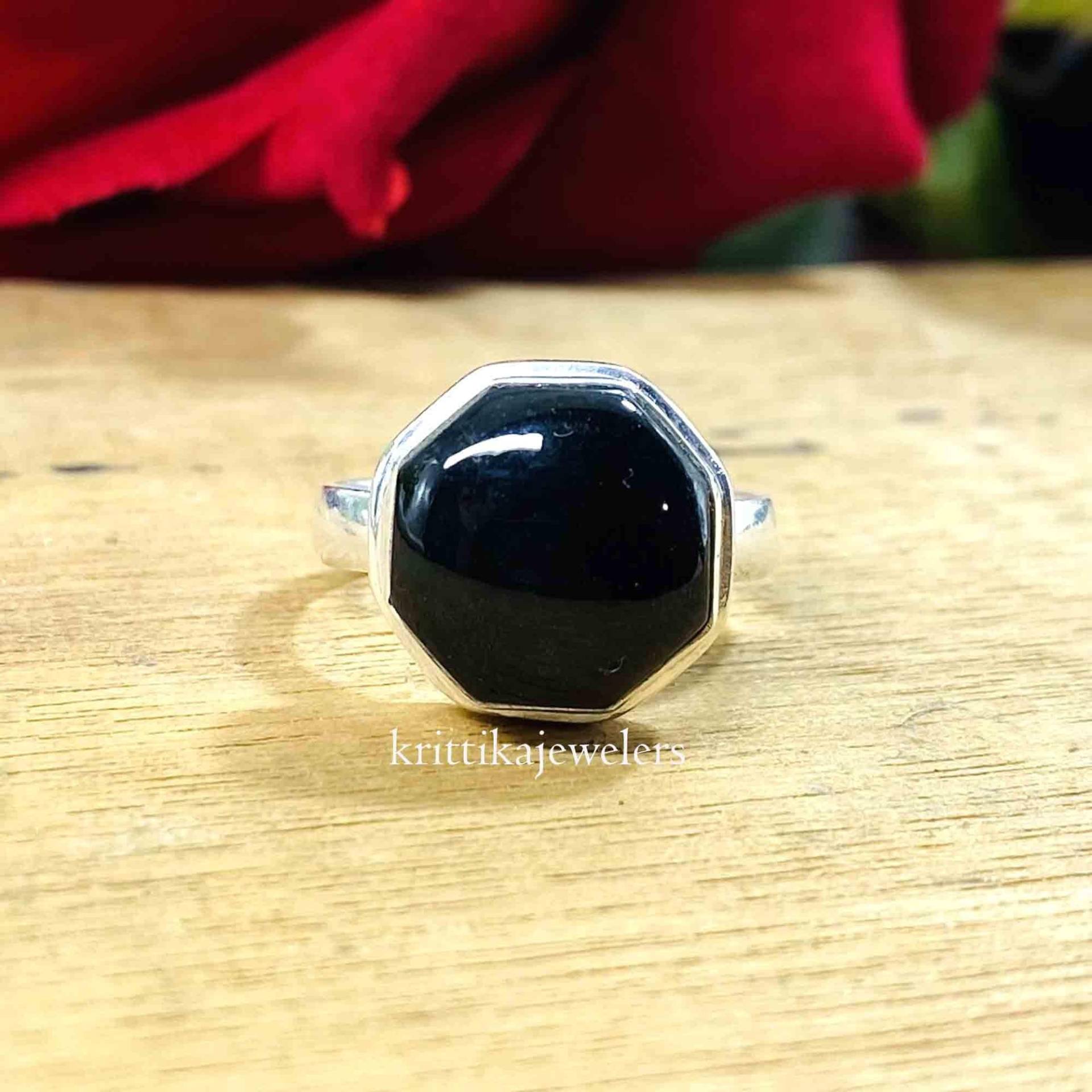 Schwarzer Onyx Ring, 925 Sterling Silber Natürlicher Edelstein Statement Handgemachter Frauen Boho Geschenk Für Sie von krittikajewelers