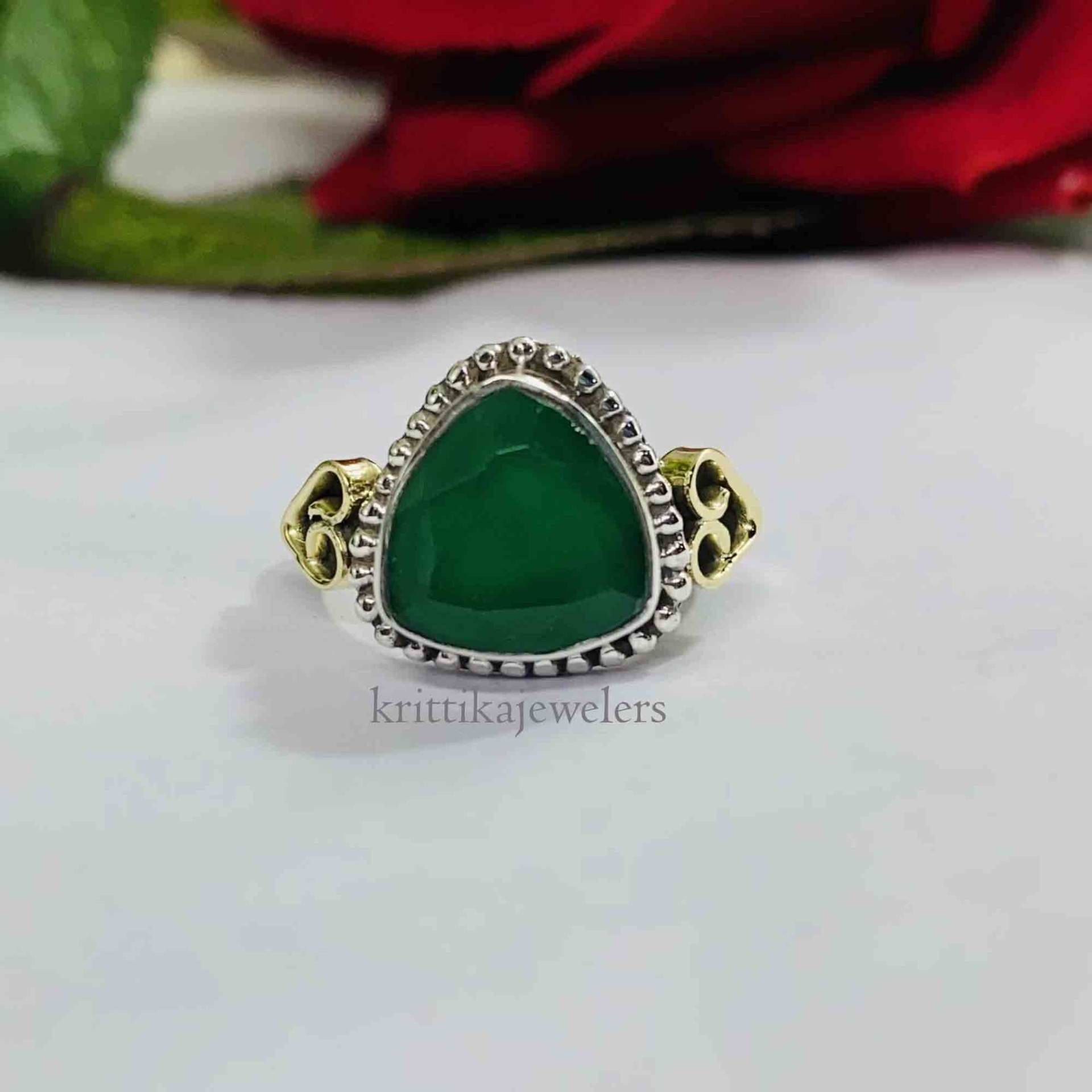 Smaragd Ring, 925 Sterling Silber, Statement Handgemachter Natürlicher Silberring, Boho Geschenk Für Weihnachten Smaragd Ring, 925 Sterling Silber, Statement Handgemachter Natürlicher Silberring, Boho Geschenk Für Weihnachten von krittikajewelers