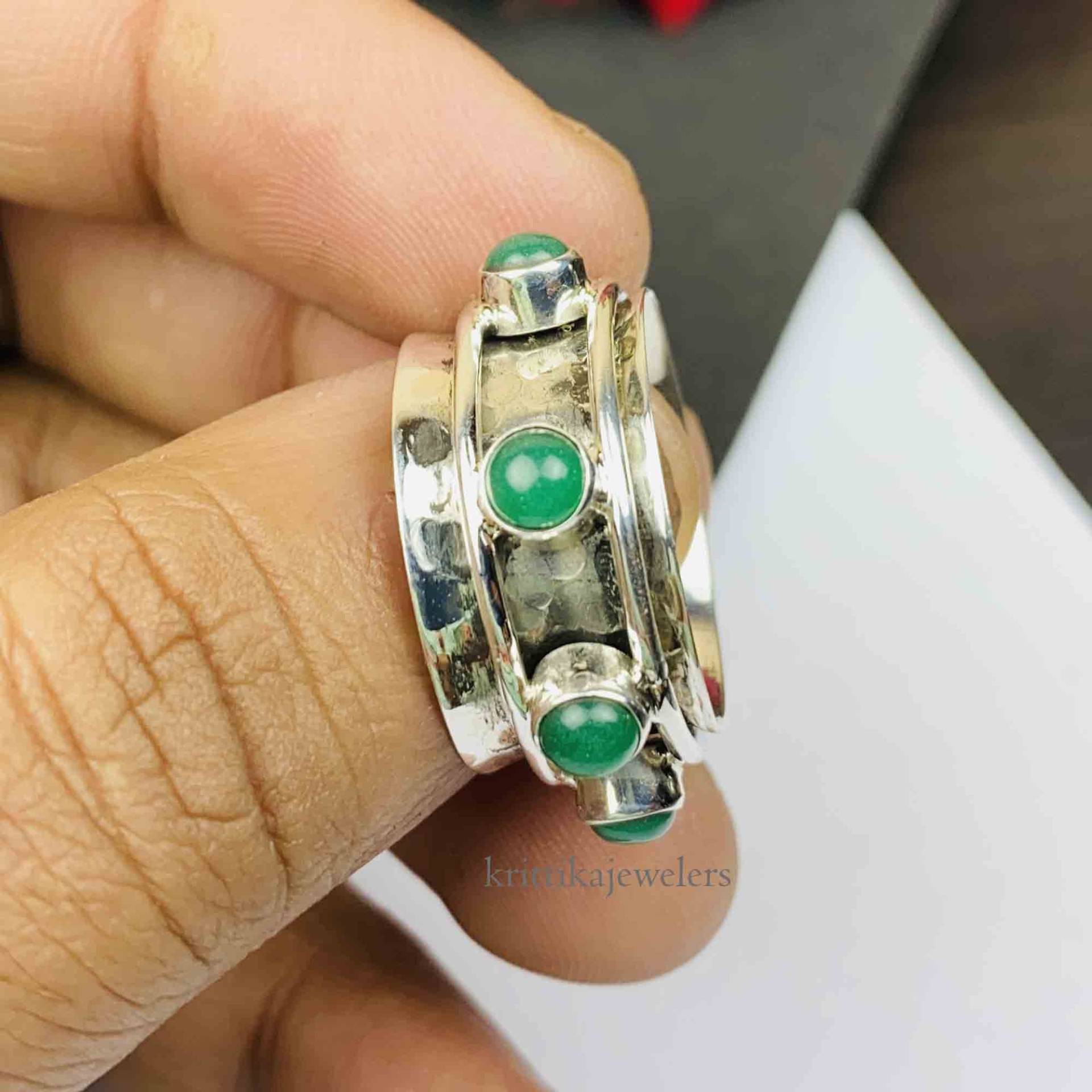 Smaragd Ring, Spinner 925 Silber Handgemachter Zappeln Frauen Band Angst Geschenk Für Sie von krittikajewelers