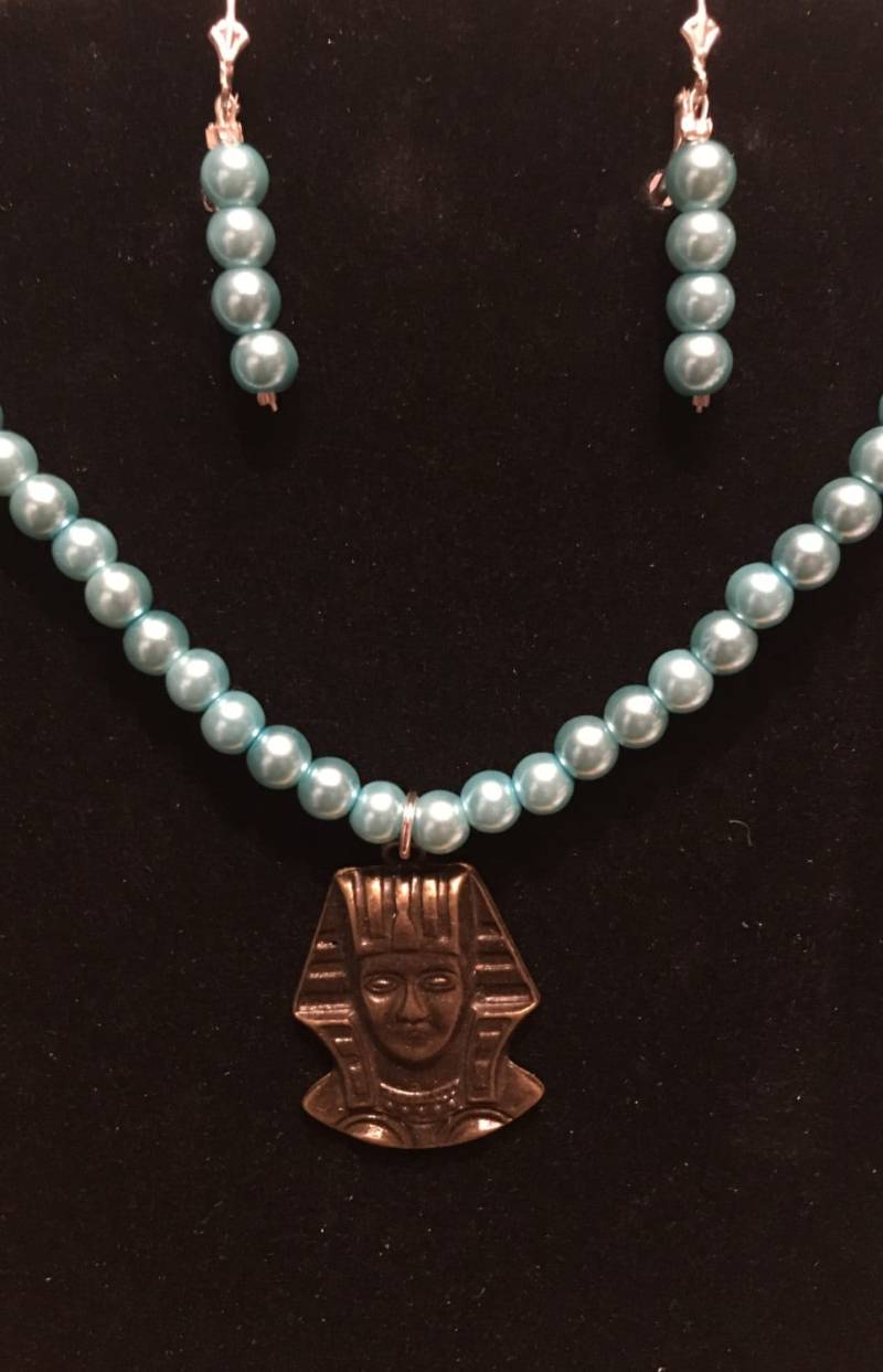 King Tut Eingestellt King Tut Eingestellt von krystleish